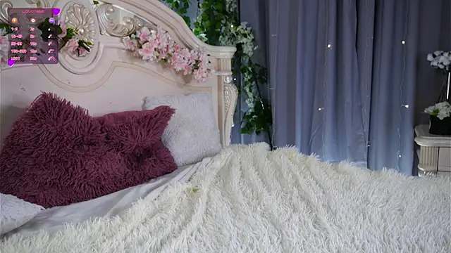 MelaineCore Adlı Modelin Canlı XXX Sohbeti