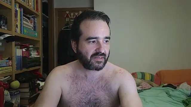curiosillo83 Show in webcam