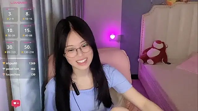 Luna-666 লাইভ XXX চ্যাট