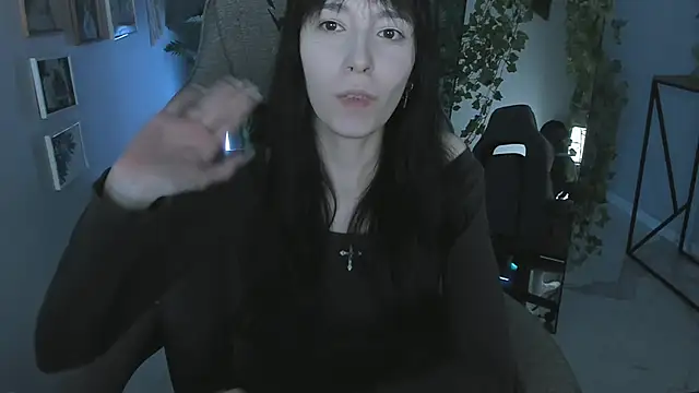 Chat +18 de SeraphineSparda ao vivo