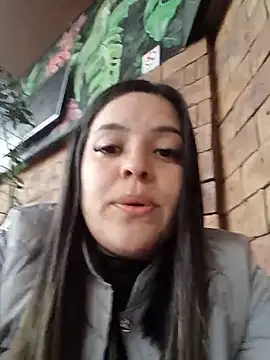 marilop22 Adlı Modelin Canlı XXX Sohbeti
