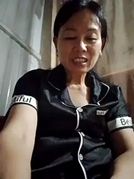 Kiss_love2n Live XXX chat