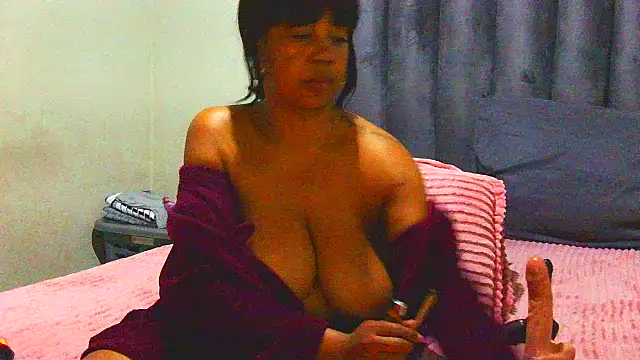 HOTSEXCBOOBS30xx's Live XXX Chat