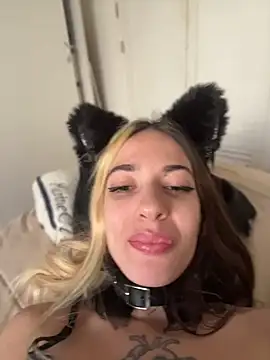 StonerWitch6 XXX чат на живо