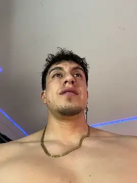 Chat XXX en directo de strongboy_