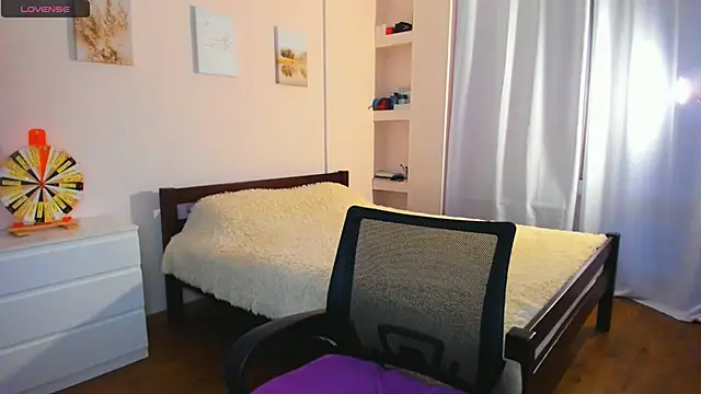 Ellista Live XXX-Chat