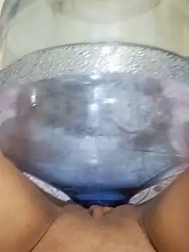 Alevsiz Adlı Modelin Canlı XXX Sohbeti