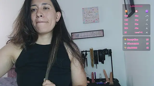 Chat XXX ao vivo de violeta_scott
