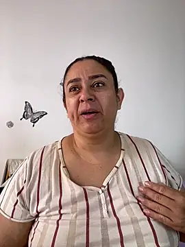 Chat +18 de agathaxxx-69 ao vivo