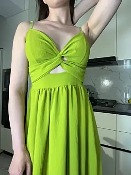 CurlyLara Adlı Modelin Canlı XXX Sohbeti