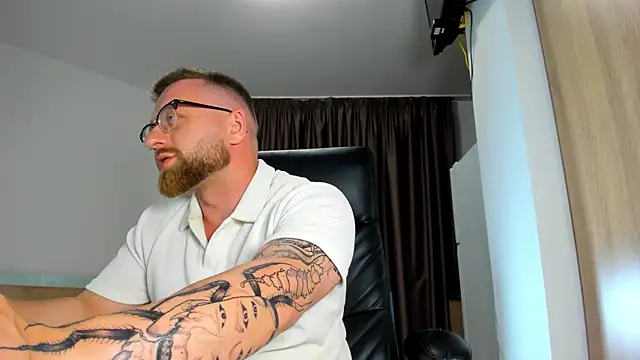 Онлайн чат XXX Findom_guy