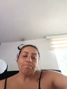 Chat +18 de maynor_1998 ao vivo