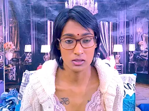 IndianRebel4u2Luv Adlı Modelin Canlı XXX Sohbeti