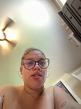 QueenNuttCollector লাইভ XXX চ্যাট
