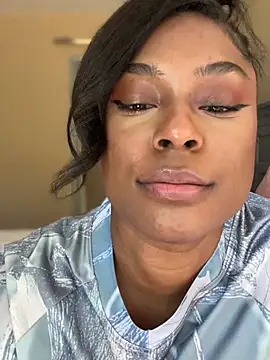 CandyLuxxxx লাইভ XXX চ্যাট
