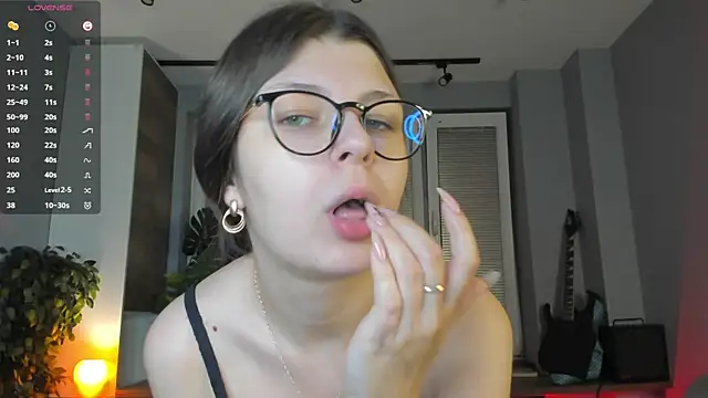 RomanaBackus 现场XXX聊天