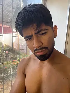 Teaserhoussejj_ Adlı Modelin Canlı XXX Sohbeti