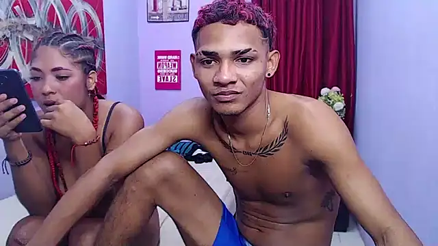 black_twinks Live XXX Chat