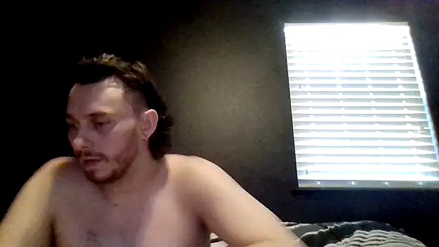 Chat XXX en directo de Mikecloudyhawk