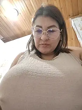 Czat XXX na żywo – AlexxiaaMat