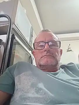 nard53 XXX чат на живо