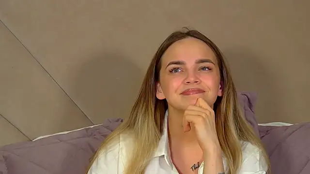 צ'אט XXX בשידור חי של AnitaVenture