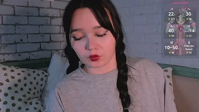 Tomie_Kawakami: онлайн-секс-чат