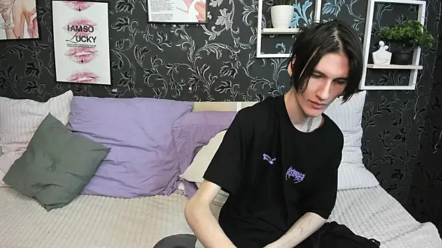 John__Strong Live XXX-Chat