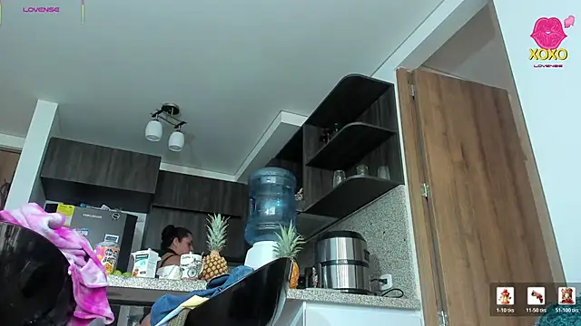 Bessie32 Chat XXX live