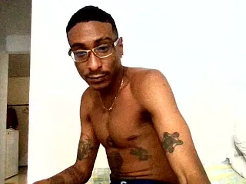 Show modela smokepurpxxx na web-kameri