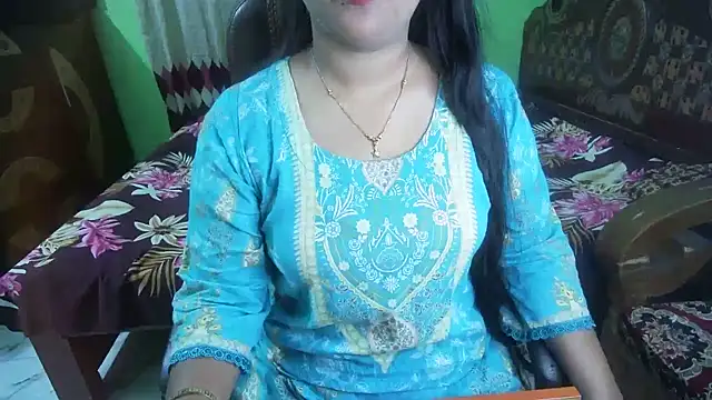 BengaliQueenStar's Live XXX Chat