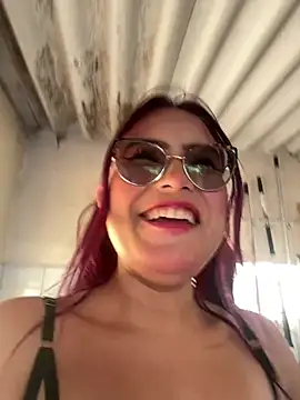 Alexa_Slave Live XXX Chat