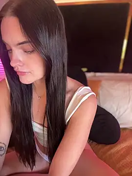 แชท XXX สดของ KarissaChantelle