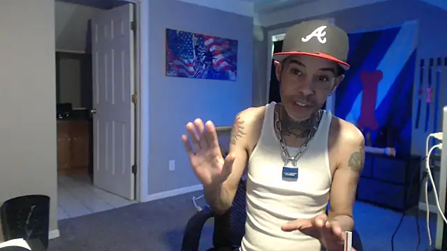 Michigan9000 Chat XXX in diretta