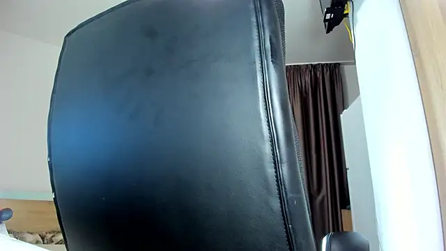 צ'אט XXX בשידור חי של Findom_guy