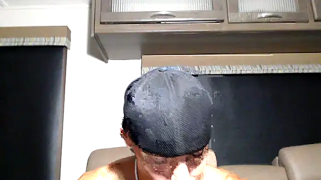 Chat XXX en directo de ThickD2C