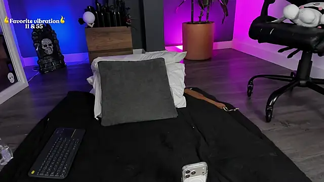 Raven_Witch_ – Naživo XXX chat