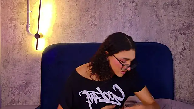 Mikavelvet08 Chat XXX in diretta