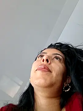 Luianna's Live XXX Chat