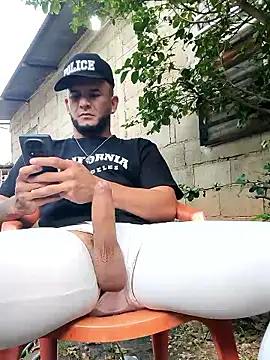 PIGHIGHDIRTY_p0 Adlı Modelin Canlı XXX Sohbeti
