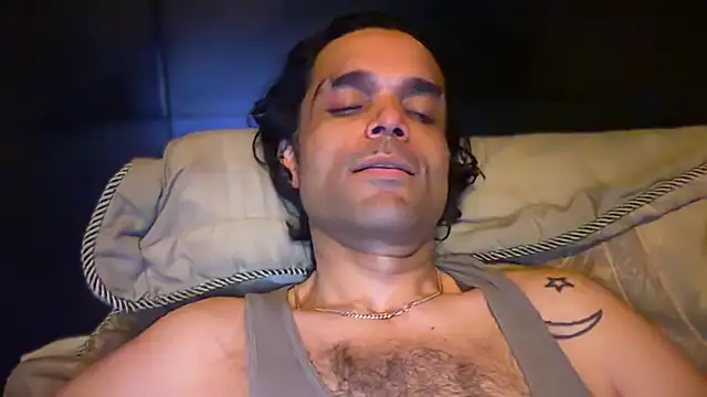 icebergslim281's Live XXX Chat