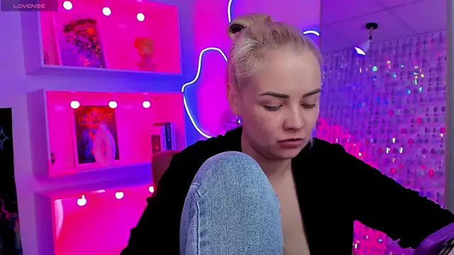 StephanieSweetyn Live XXX chat