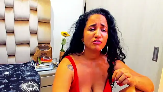 alaskmiller1 Adlı Modelin Canlı XXX Sohbeti
