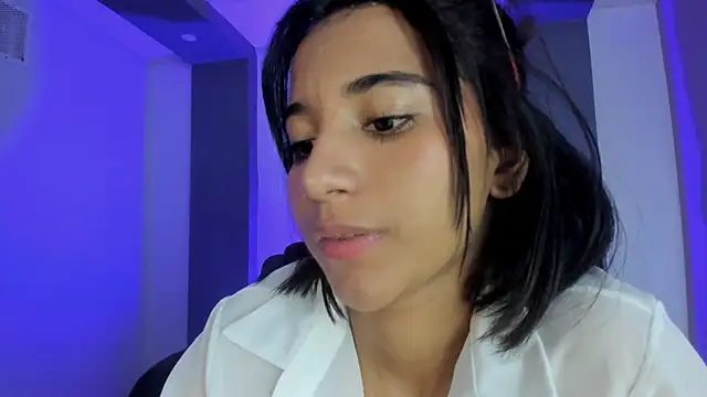 Chatroom XXX en direct de Emily_bruss