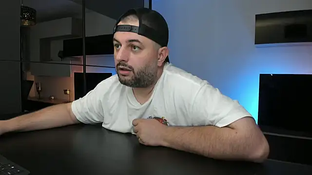 Chat +18 de DravenPeak ao vivo