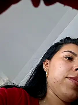 XXX chat uživo modela Luianna