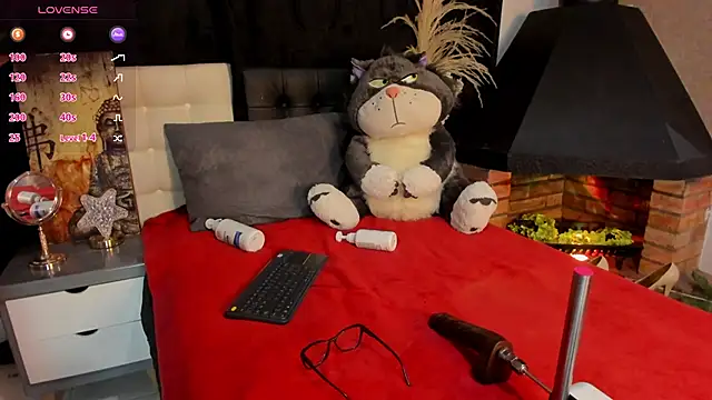 Almaazz's Live XXX Chat