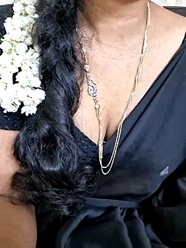 SubhadraTelugu Chat XXX in diretta