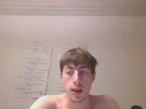 Chat +18 de VelvetRagottiOG ao vivo