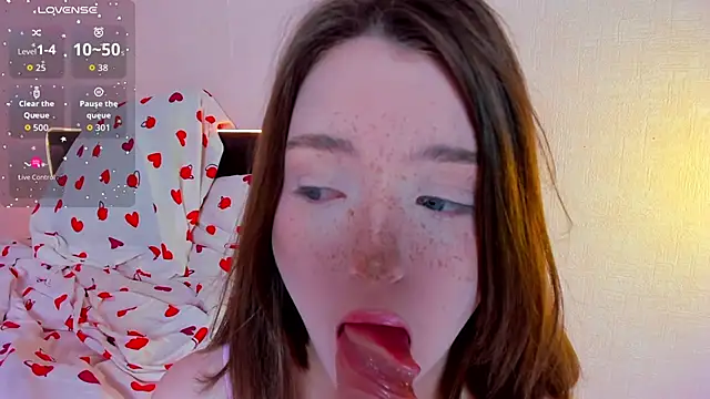 צ'אט XXX בשידור חי של lexxxxxxi